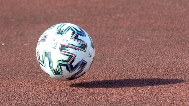 他不僅影響 他不僅影響